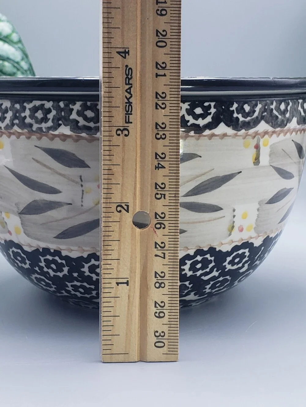 Temptations Ceramic Bowl w/ Matching Lid/Plate - Old World Black 1 Quart Size